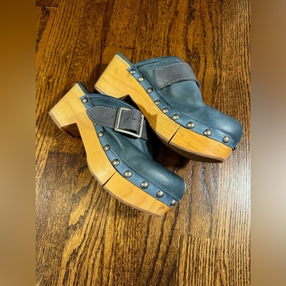 Free People Shoes Culver City Clog Blue Free People Size 38 small flaw in wood - Picture 6 of 11